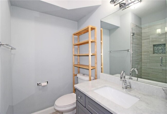 Building Photo - 1131 Milmar Dr NW