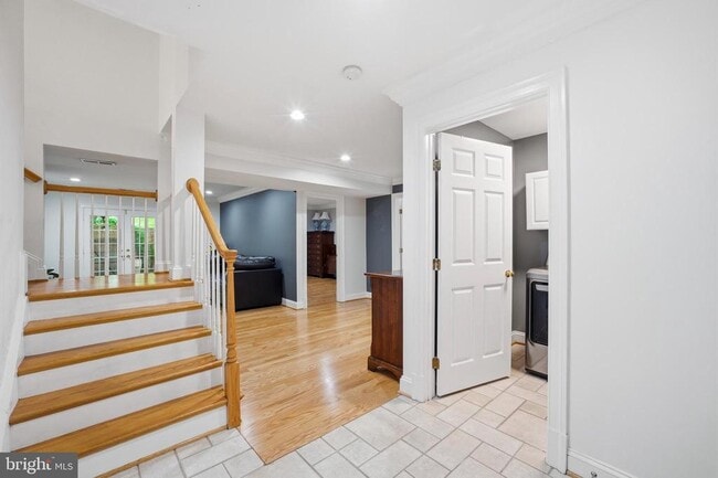 Building Photo - 2026 Mayfair McLean Ct
