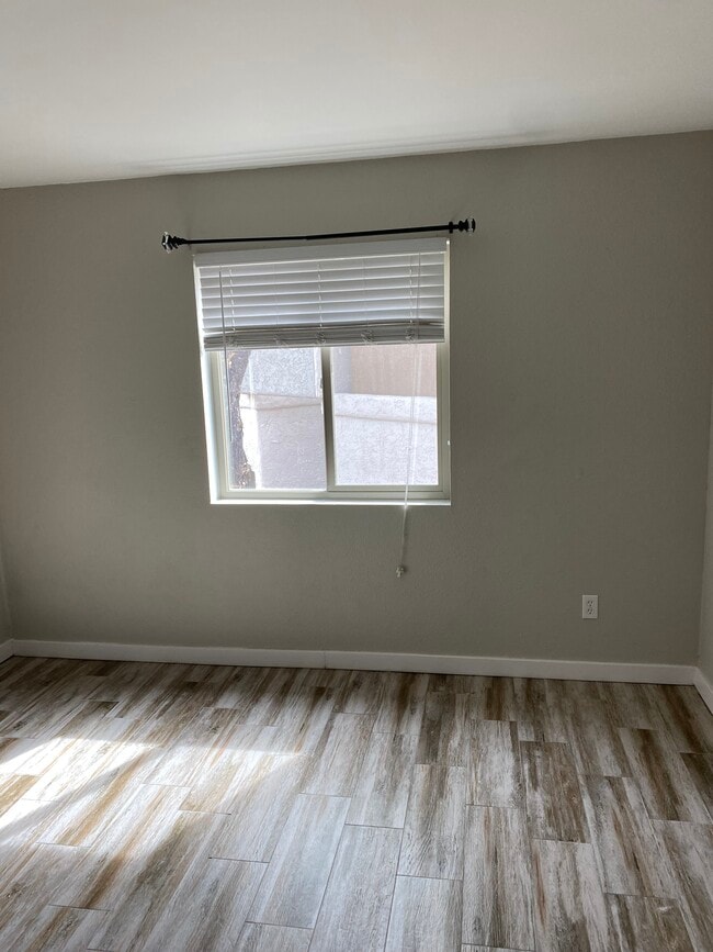 Building Photo - 4444 E Paradise Village Pky N