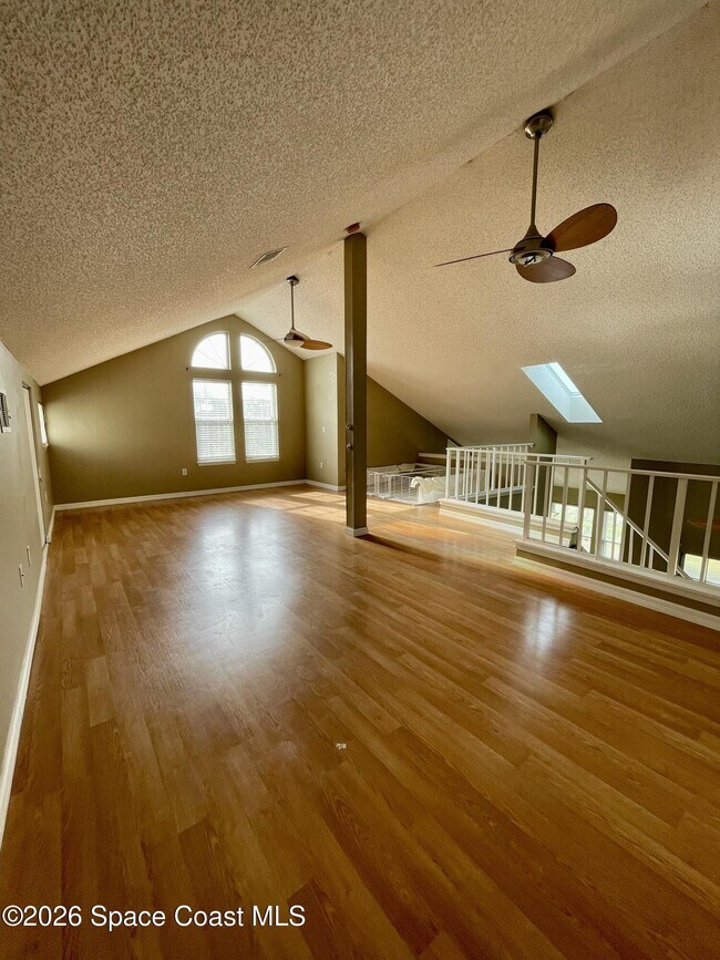 Building Photo - 4775 Lake Waterford Way