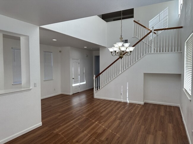 Building Photo - 91 W Recreo Ct