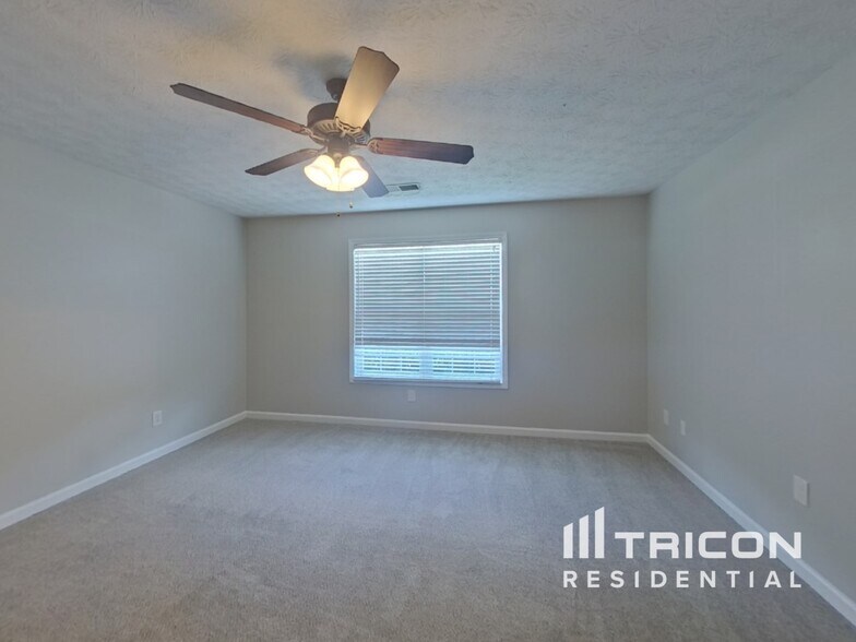 Building Photo - 1014 Bay Ridge Dr
