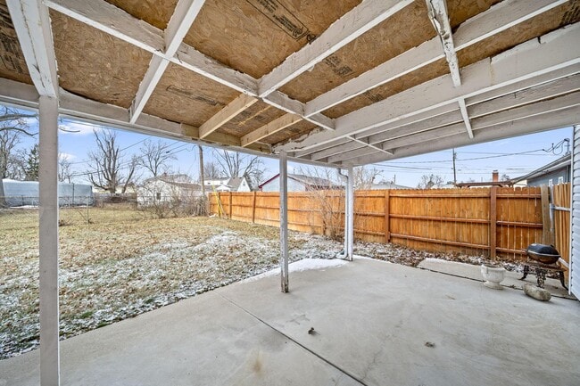 Building Photo - 1565 Garywood Ave