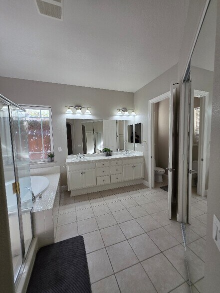 Building Photo - 1332 Parsons Ct