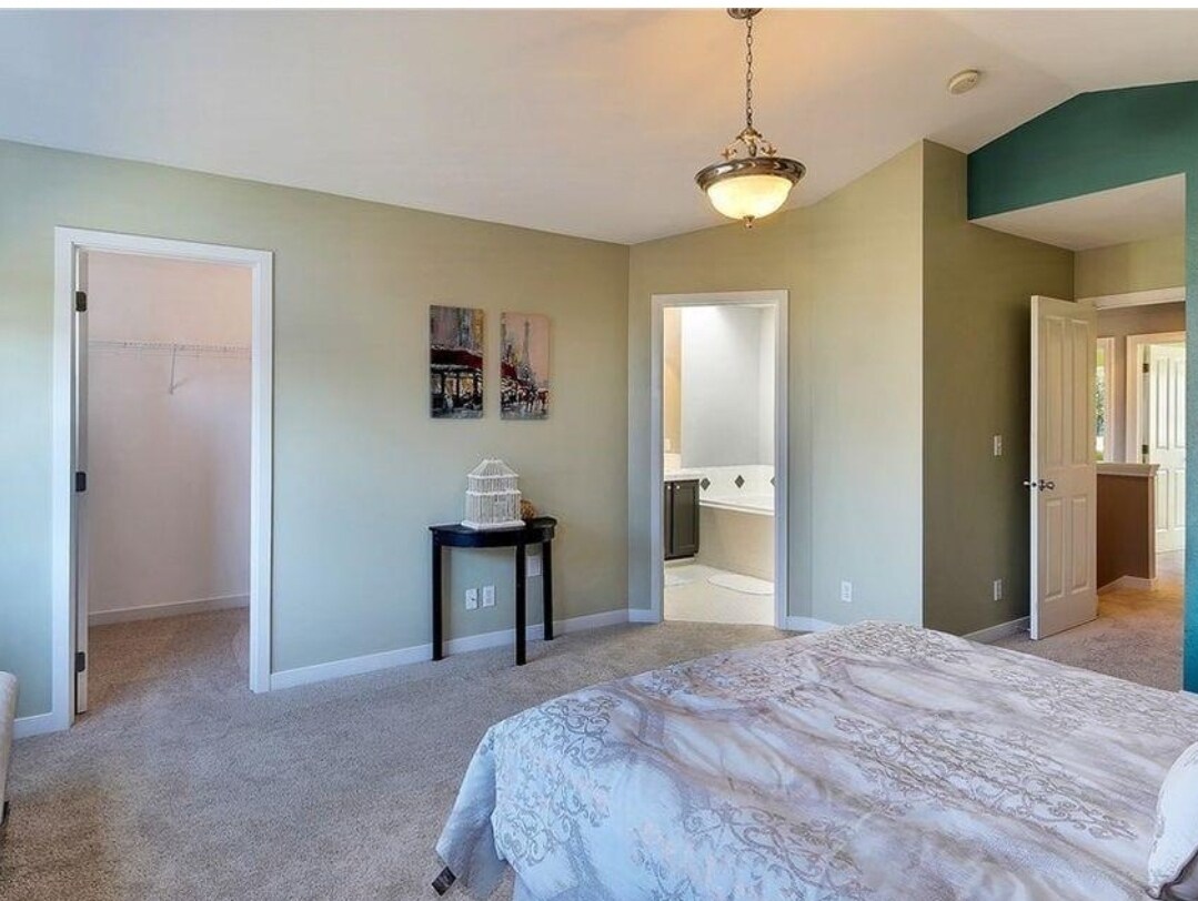 Building Photo - 1107 167th St SW