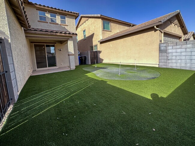 Building Photo - 4057 E Nunneley Rd