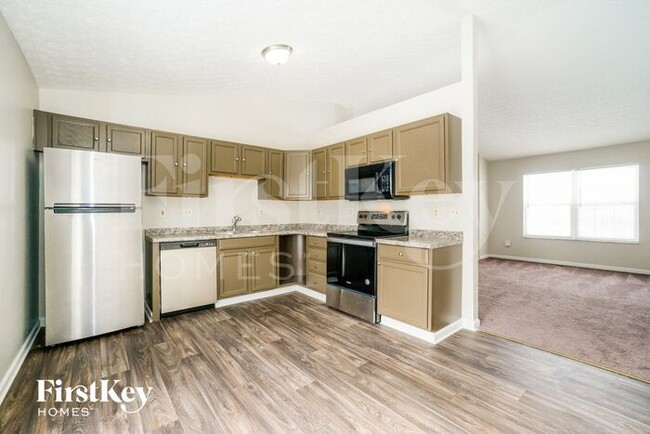 Building Photo - 5993 Brookmont Dr
