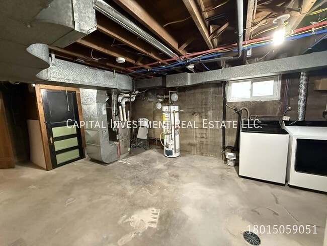 Building Photo - 1452 Hollywood Ave