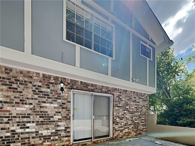 Building Photo - 4189 Northstrand Dr