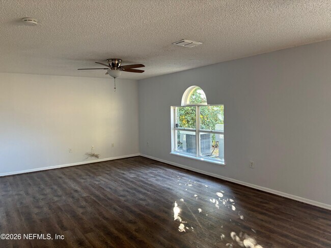 Building Photo - 7086 Shady Pine Ct