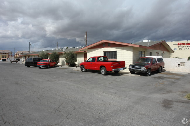 Primary Photo - 1761 N Nellis Blvd