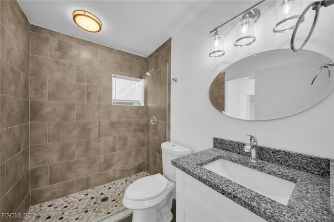 Building Photo - 275 SW 4th St