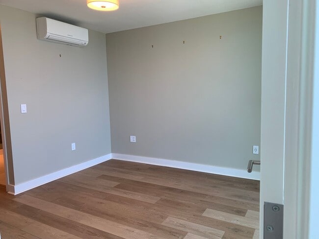 Building Photo - High Floor - Corner Unit - Ocean View - The Collection Condominium