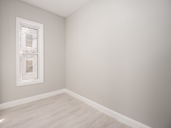 Building Photo - 95 Green Hill Pkwy