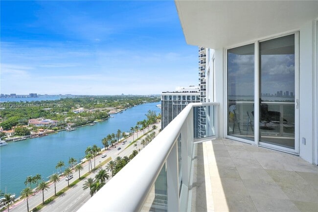 Building Photo - 4775 Collins Ave