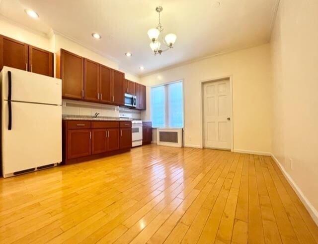 Building Photo - 278 2nd St