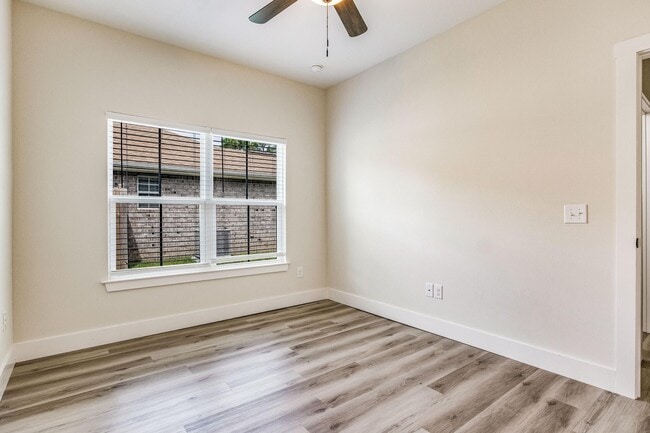 Building Photo - 6809 Water St