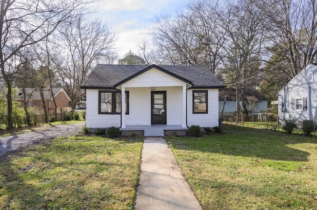 Building Photo - 709 East St