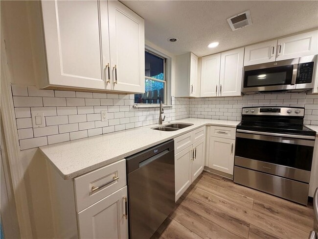 Building Photo - 4416 Chowning Way