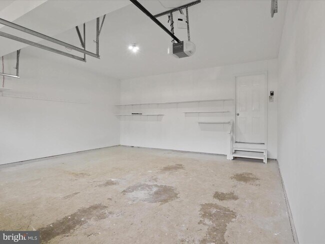 Building Photo - 1518 Summerset Pl
