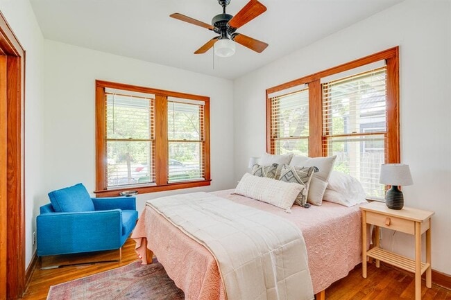 Building Photo - 1301 E 29th St