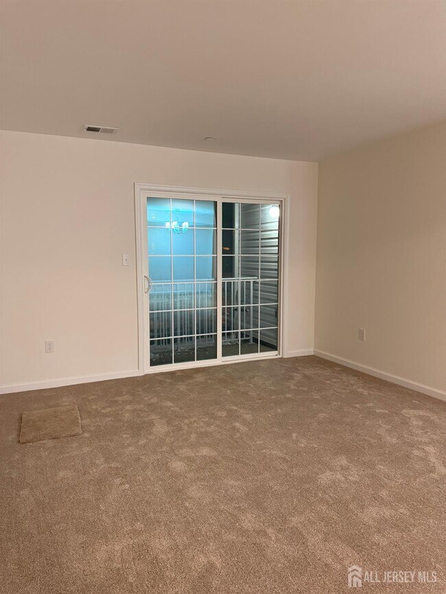 Building Photo - 1217 Waterford Dr