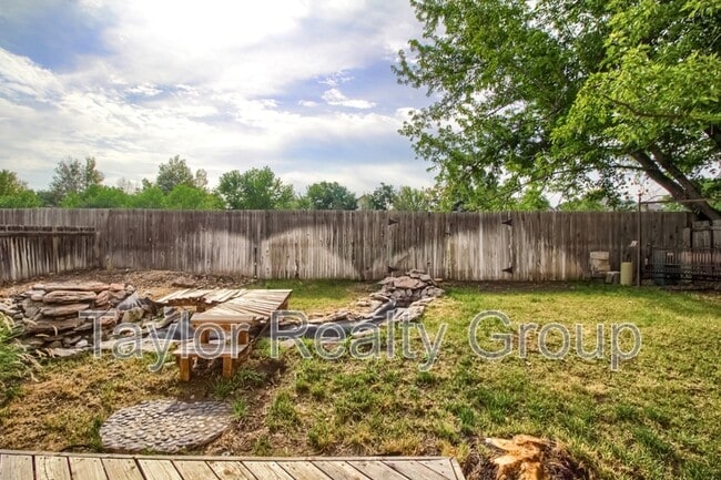 Building Photo - 13460 Vine St