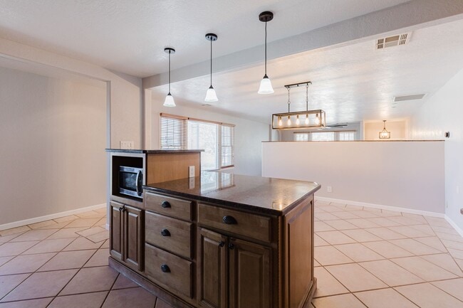 Building Photo - 3 Bedroom 2 Bath With A Mountain View Home!