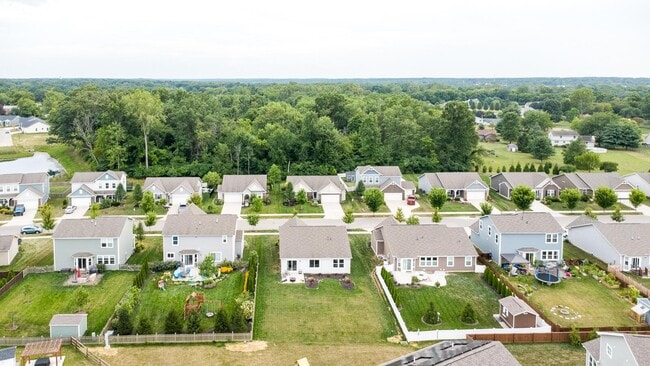 Building Photo - 468 Rochdale Run