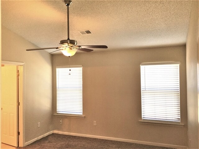 Building Photo - 5915 Leawood Run Ct