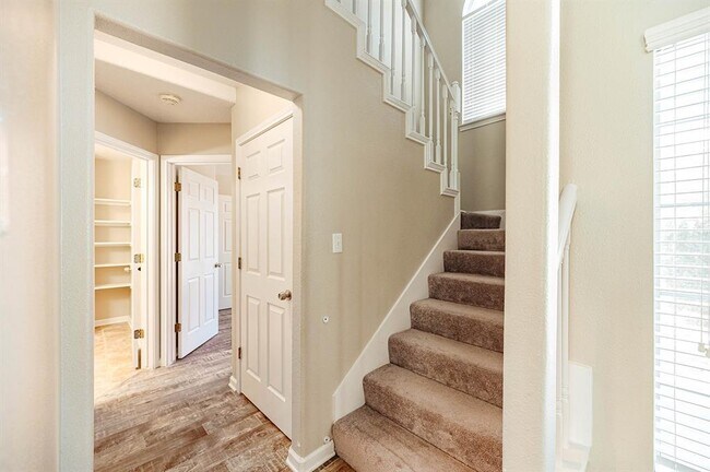 Building Photo - 27210 Afton Way