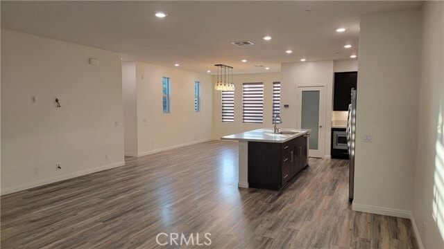 Building Photo - 112 Acamar