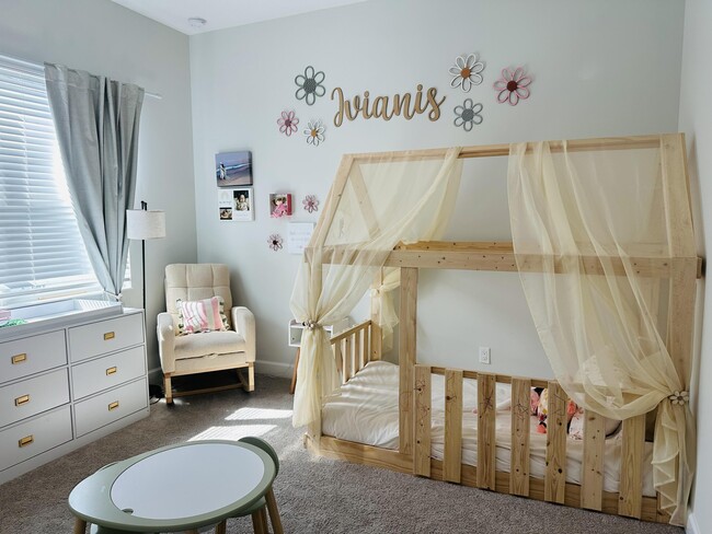 Building Photo - 5461 Pecan Dr