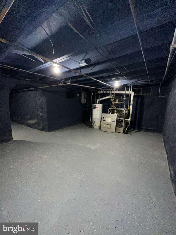 Building Photo - 220 Berlin Rd