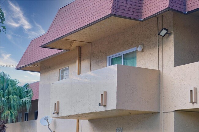 Building Photo - 9962 SW 88th St