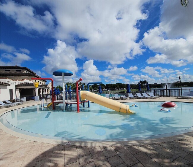 Building Photo - 17065 SW 93rd St