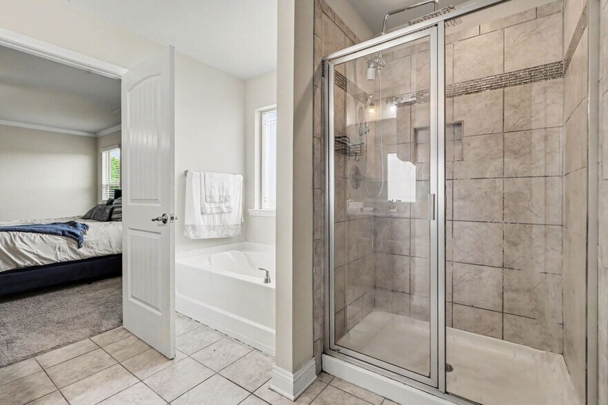 Building Photo - 837 Everleigh Ct