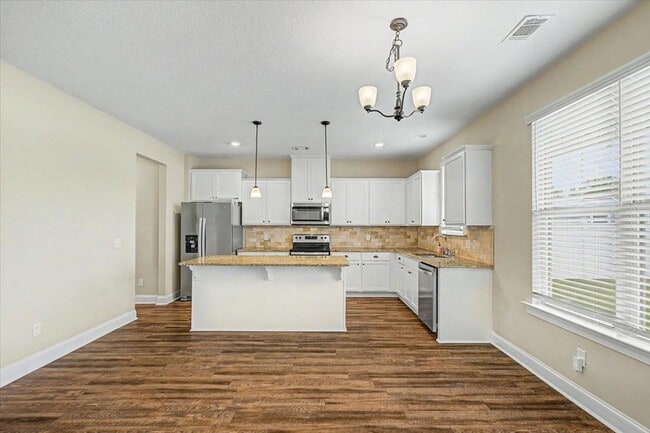 Building Photo - 4 Bed/3.5 Bath Home in The Palms at New Hampstead