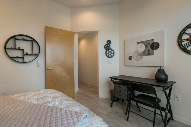 Building Photo - 3600 Central Ave SE