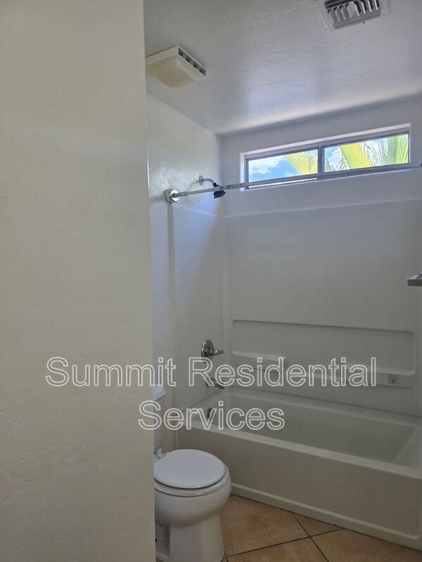 Building Photo - 3569 Drexel Manor Stra