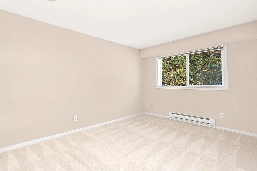 Building Photo - 11303 NE 128th St