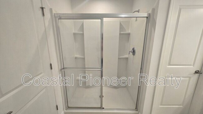 Building Photo - 233 Aquamarine Ln