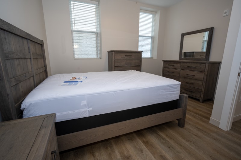 Building Photo - 103 N 1st St