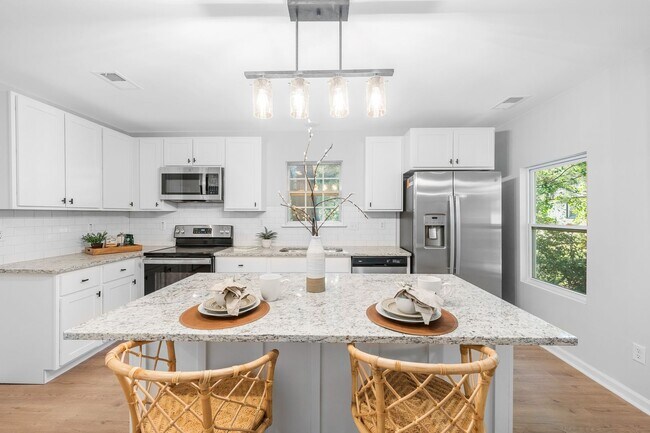 Building Photo - Bennett Yard