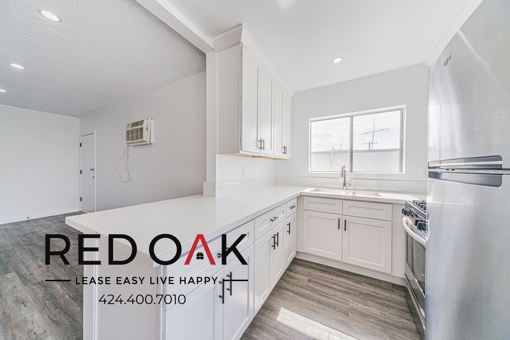 Building Photo - 1051 N Gardner St