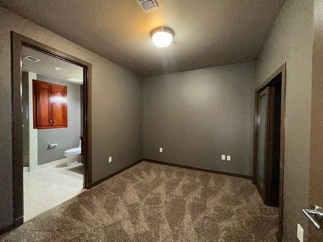 Building Photo - 4525 Dean Martin Dr