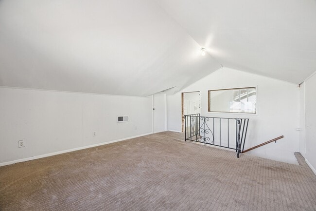 Building Photo - 1601 Park St