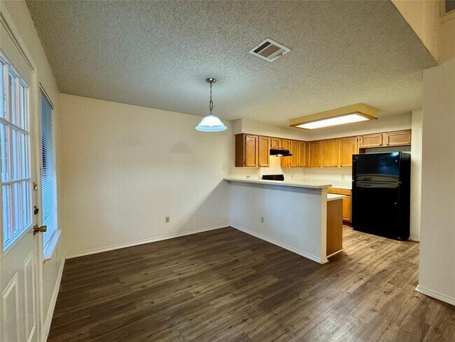 Building Photo - 12919 Humphrey Dr