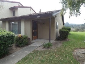 Building Photo - Orcutt Bluffs 2 bedroom Condo!!