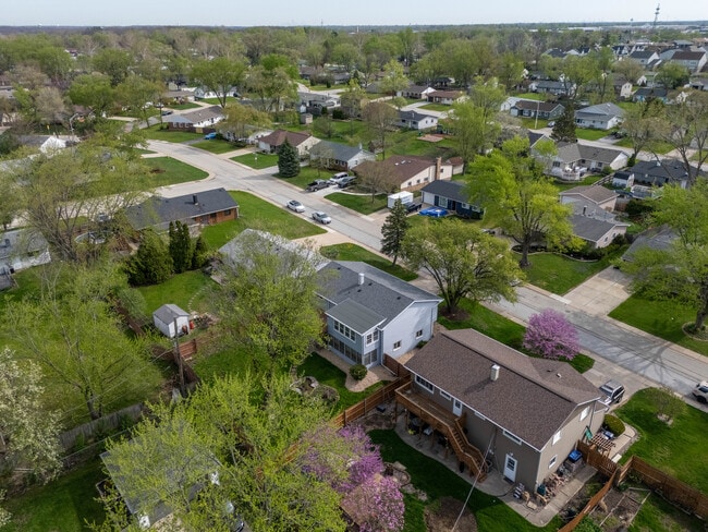 Building Photo - 15222 Huntington Ct